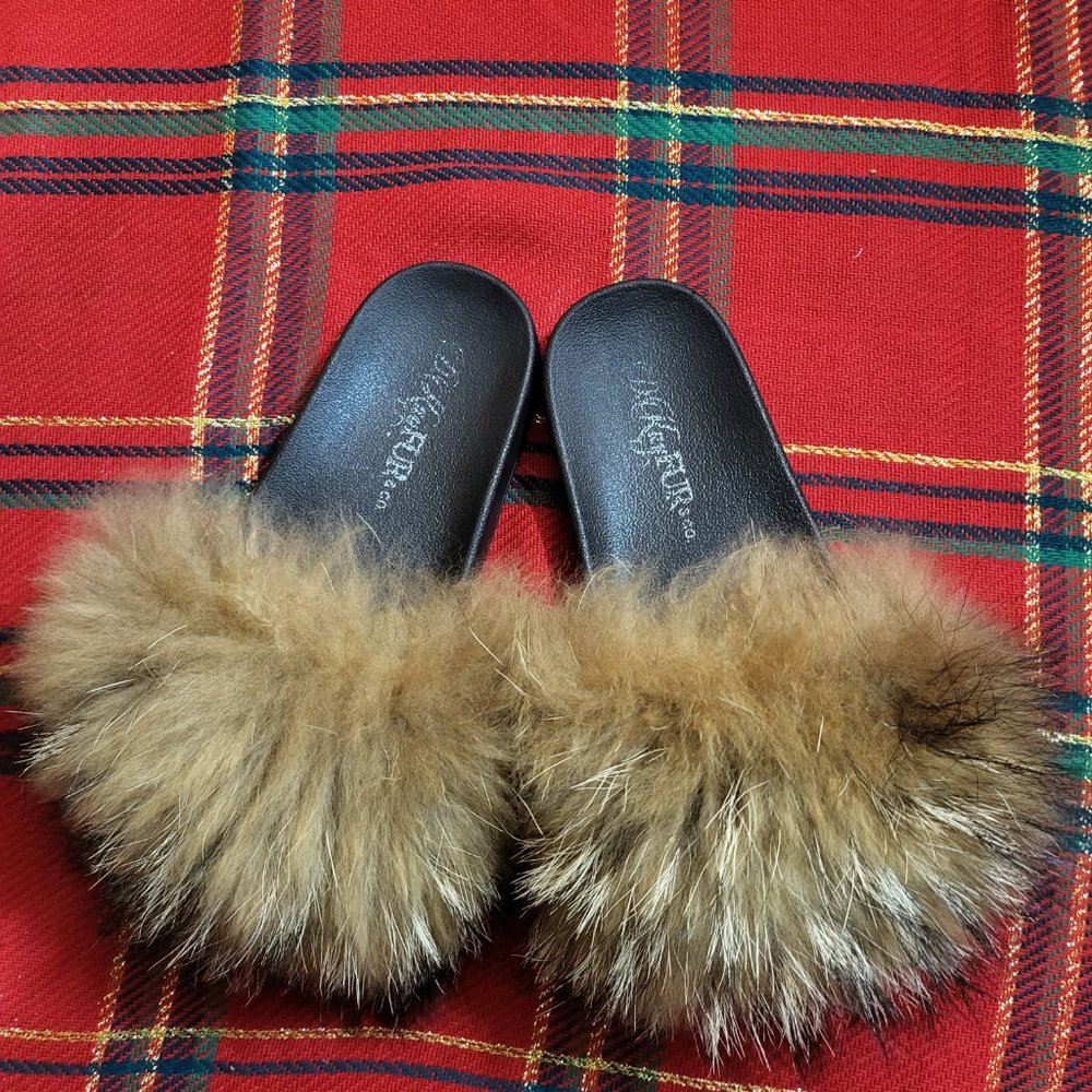 REAL RACCOON FUR SLIDES Size 7 - Picture 4 of 5